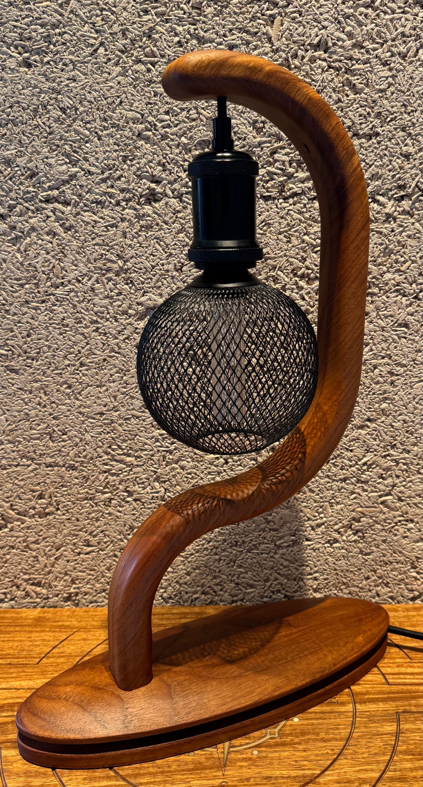 The Mesh Lamp - Desk Lamp