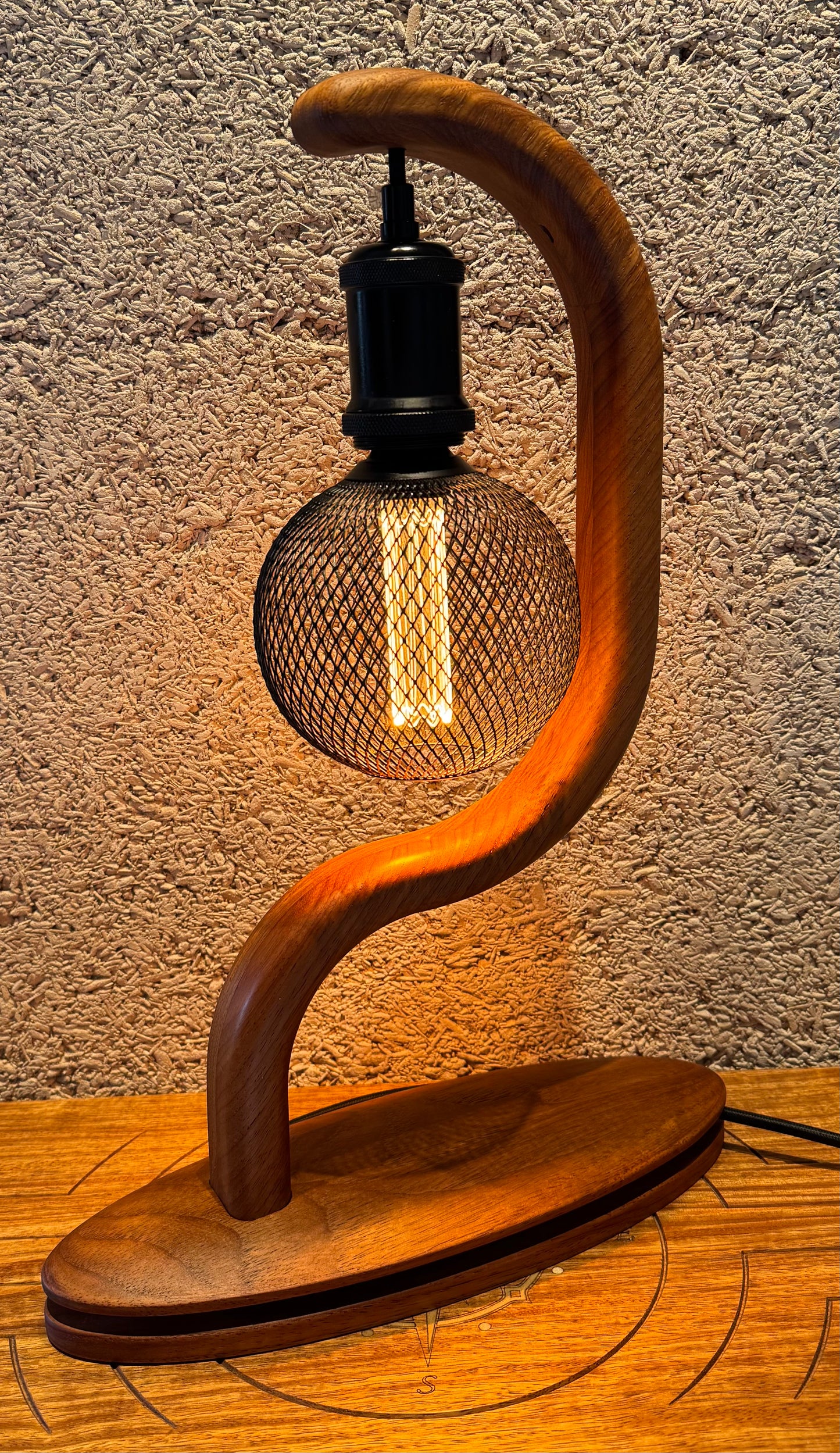 The Mesh Lamp - Desk Lamp
